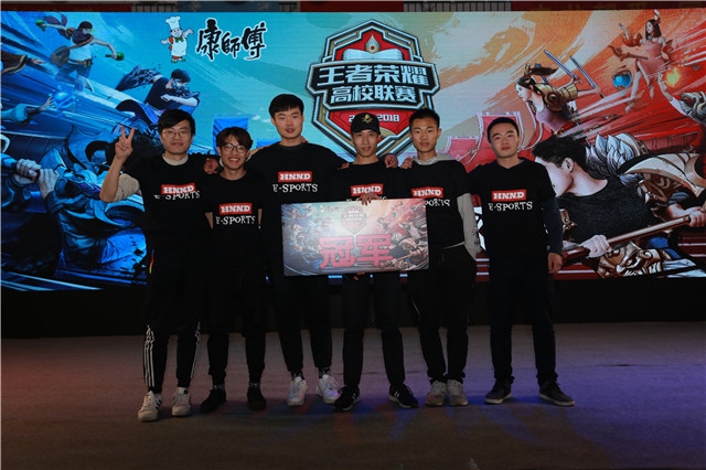 都让我们对 都让我们对