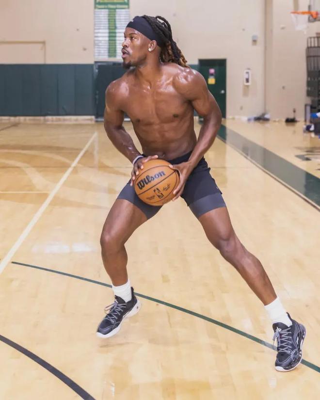 重彩的一笔 重彩的一笔