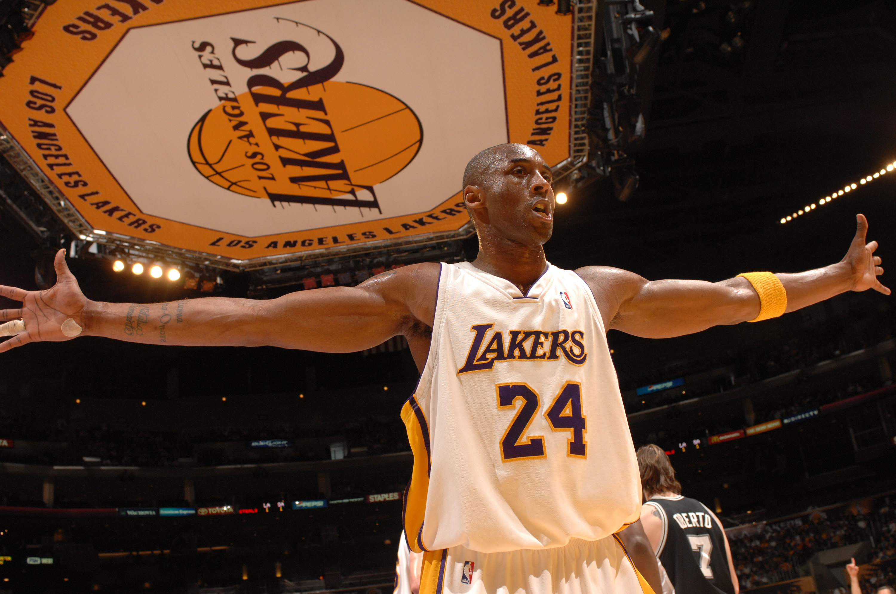 赢得了万众 赢得了万众